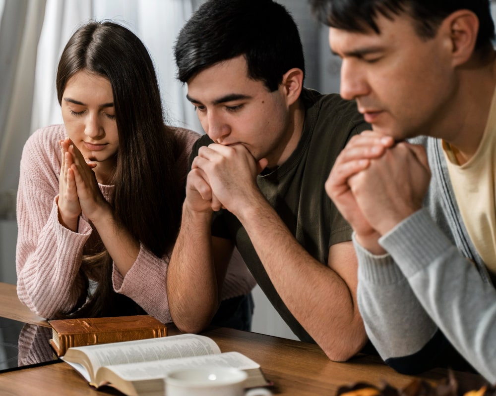 Pray with Others to improve your prayer life